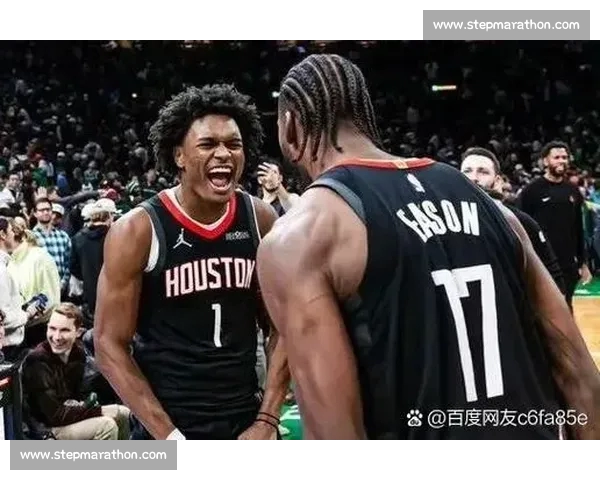 NBA直播焦点对决全程追踪赛况解析球星表现与精彩瞬间回顾 NBA直播焦点对决全程追踪赛况解析球星表现与精彩瞬间回顾